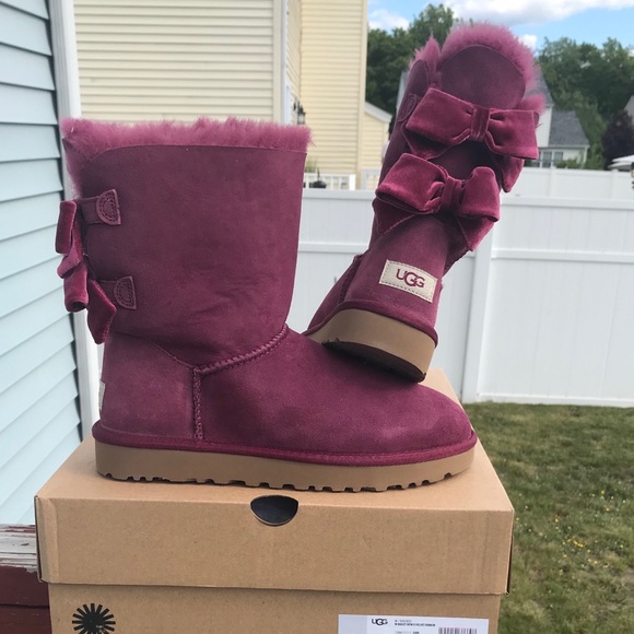 UGG Bailey Bow II Velvet Ribbon - Picture 7 of 7